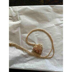 Chain NecklaceWwith Locket 12"